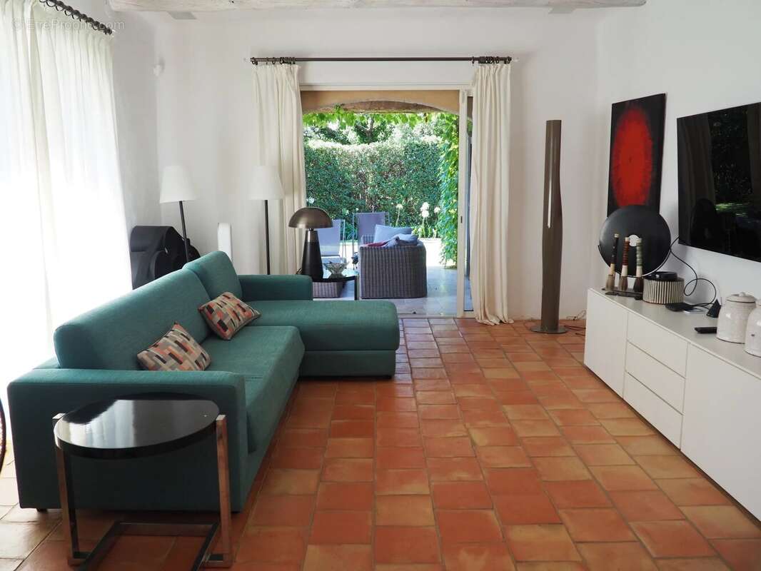 Maison à LA GARDE-FREINET