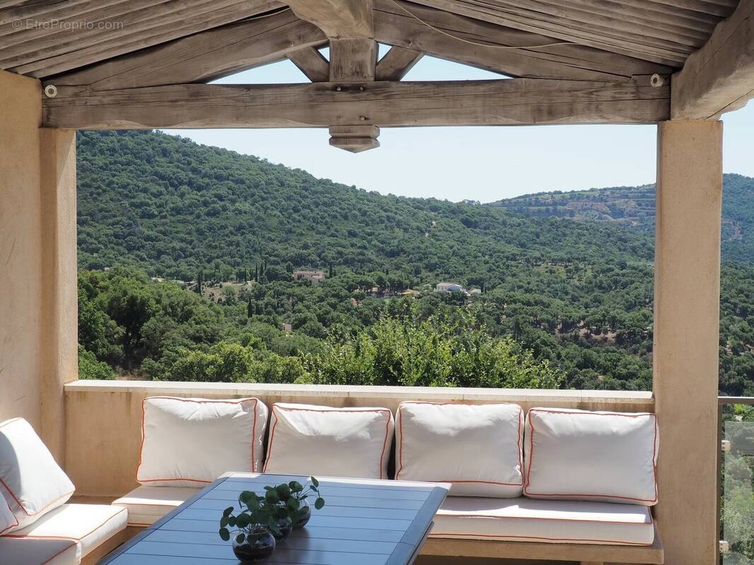 Maison à LA GARDE-FREINET