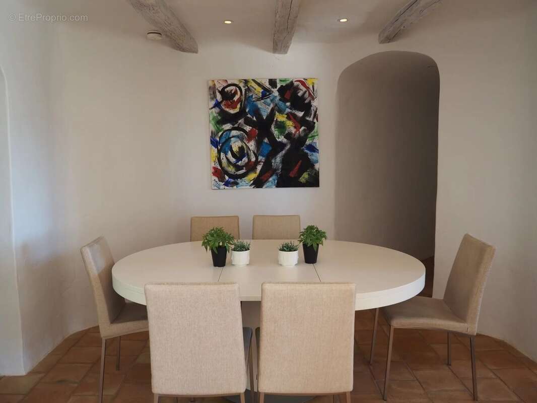 Maison à LA GARDE-FREINET