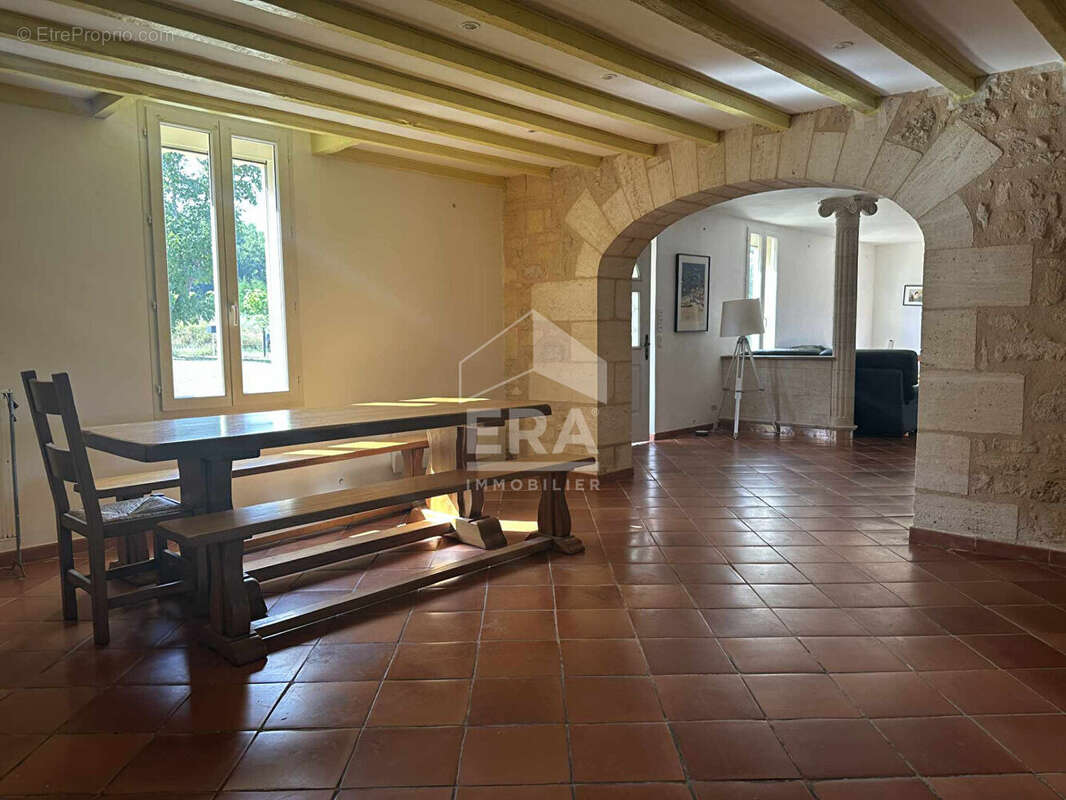 Maison à MONTPON-MENESTEROL