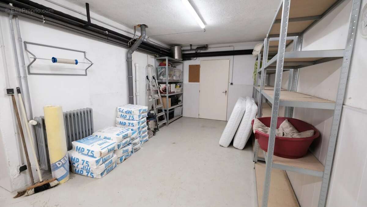 Maison à MONTIGNY-EN-MORVAN