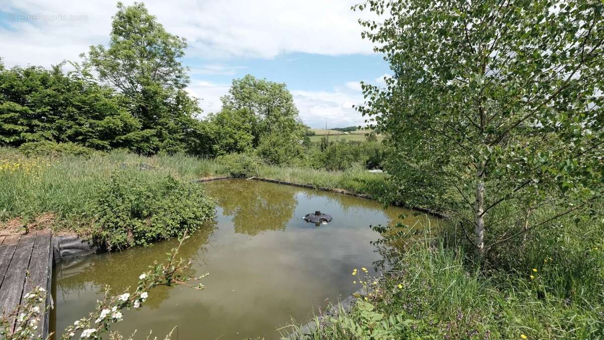Maison à MONTIGNY-EN-MORVAN