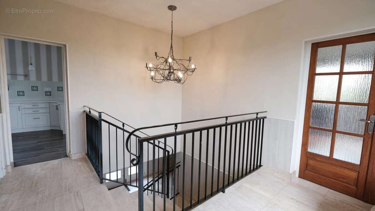 Maison à MONTIGNY-EN-MORVAN