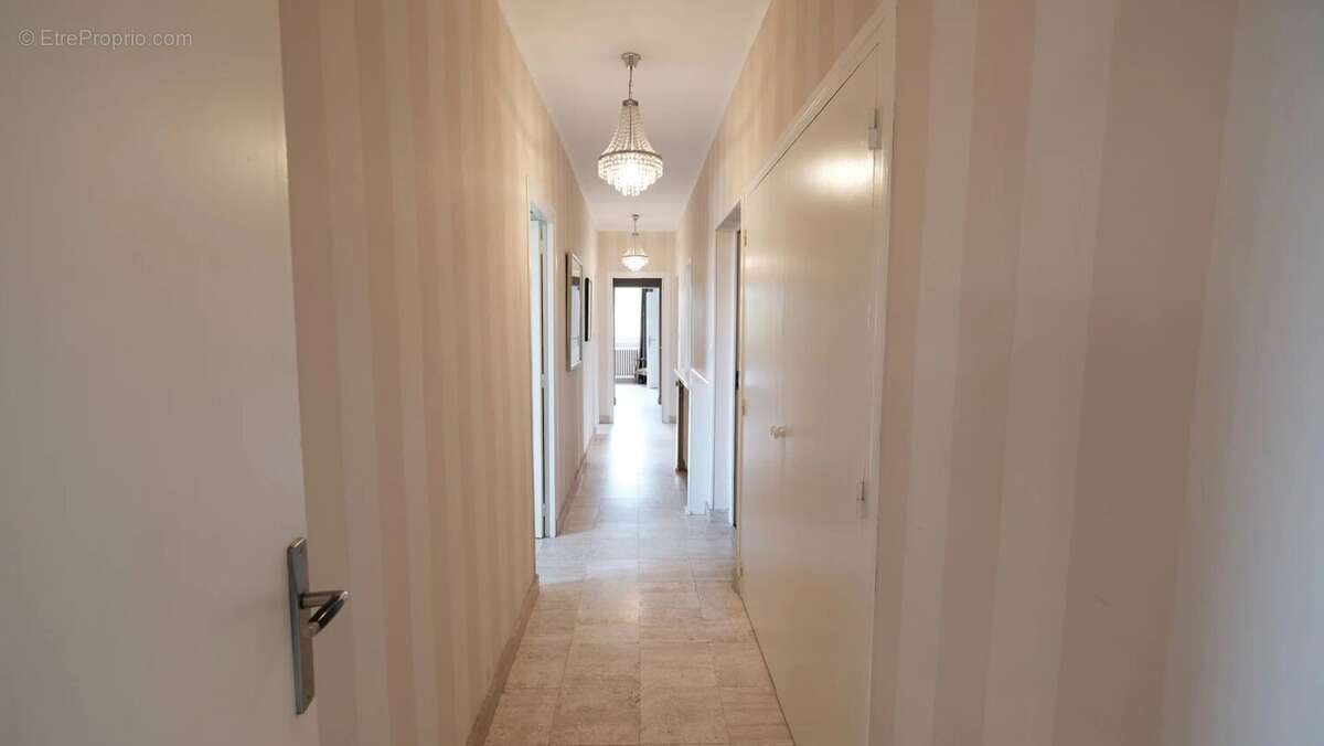 Maison à MONTIGNY-EN-MORVAN