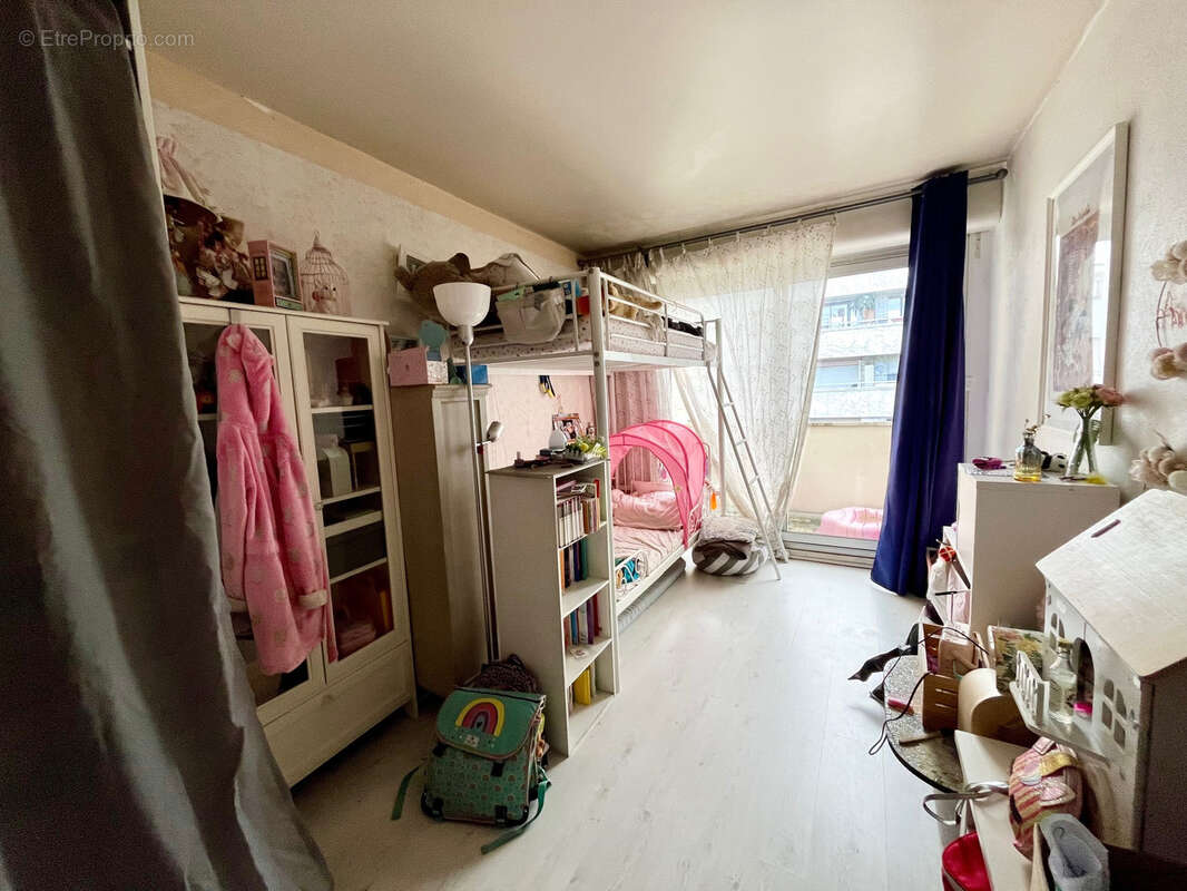 Appartement à SAINT-MAUR-DES-FOSSES