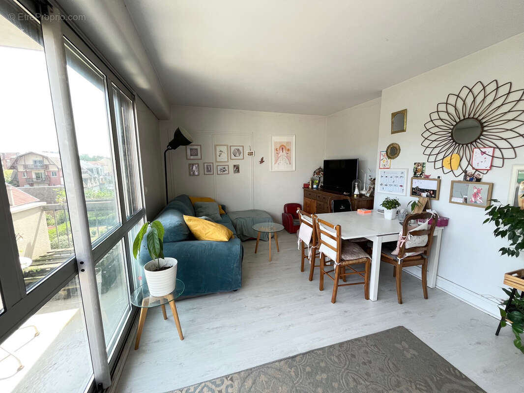 Appartement à SAINT-MAUR-DES-FOSSES