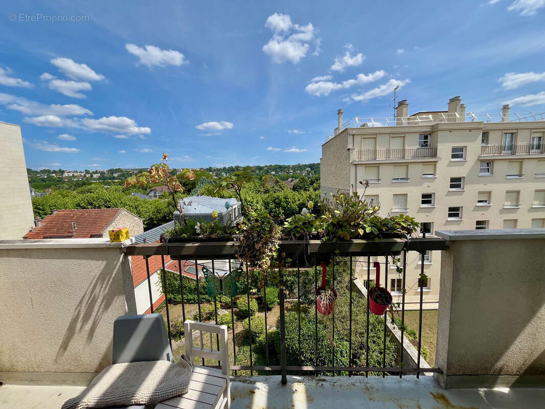 Appartement à SAINT-MAUR-DES-FOSSES