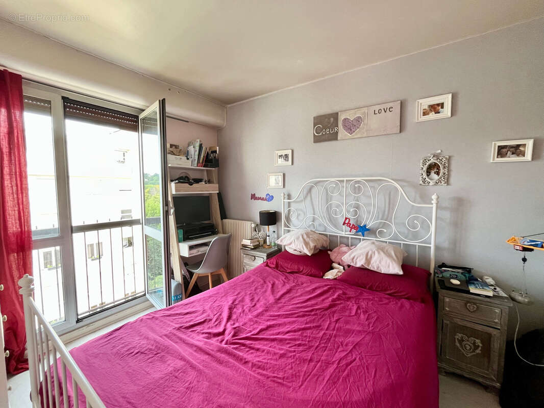 Appartement à SAINT-MAUR-DES-FOSSES