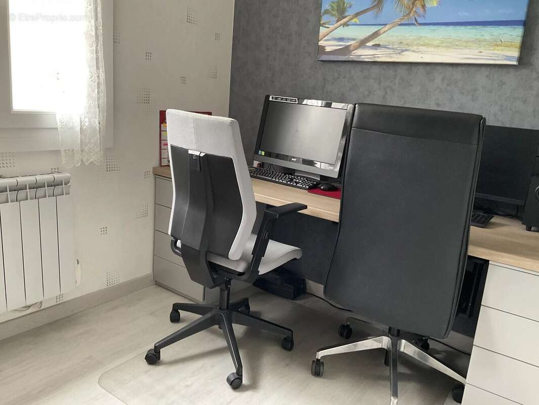 Maison à GROFFLIERS