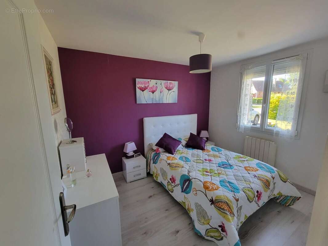 Maison à GROFFLIERS