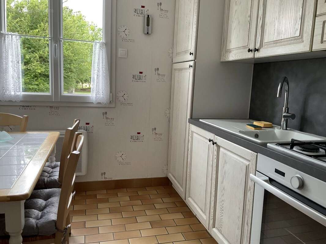 Maison à GROFFLIERS