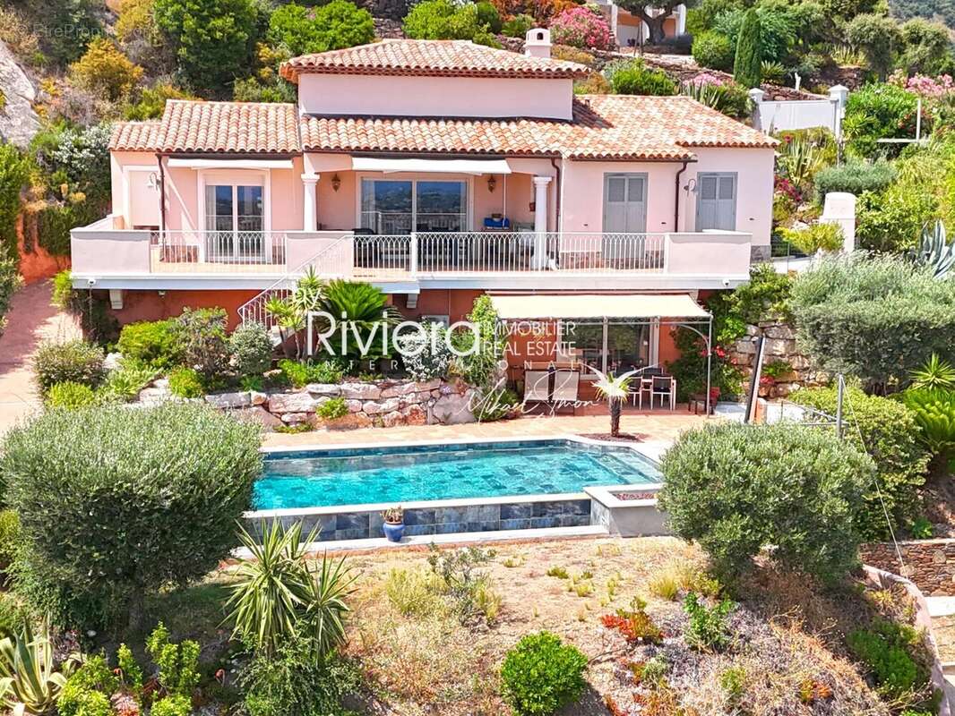 Maison à CAVALAIRE-SUR-MER