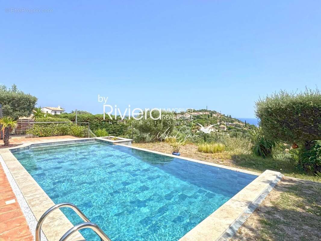 Maison à CAVALAIRE-SUR-MER