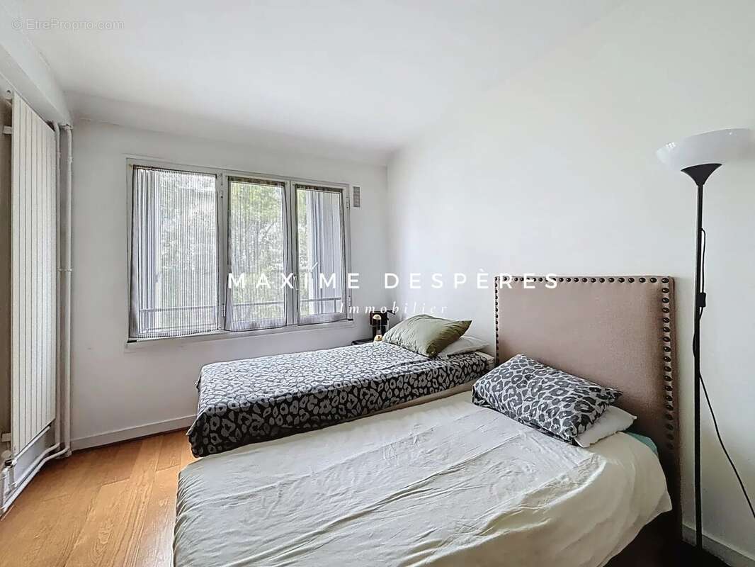 Appartement à NEUILLY-SUR-SEINE