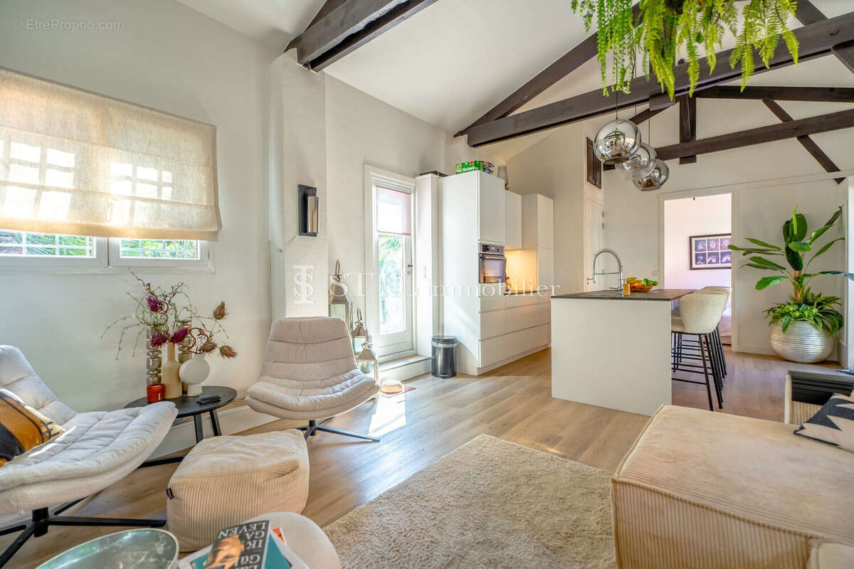 Appartement à GRIMAUD