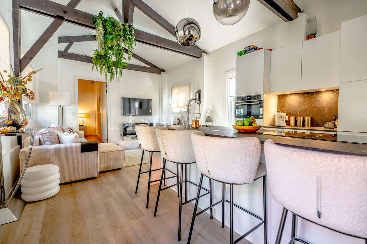 Appartement à GRIMAUD