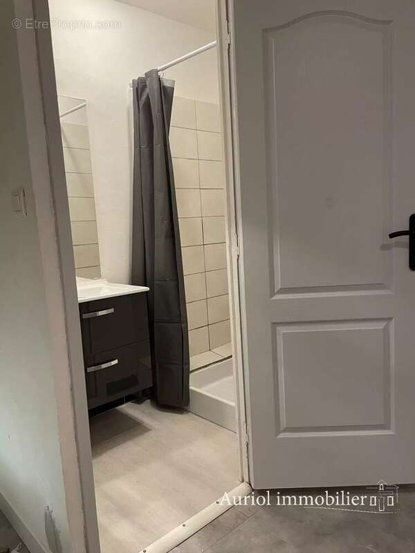 Appartement à AURIOL