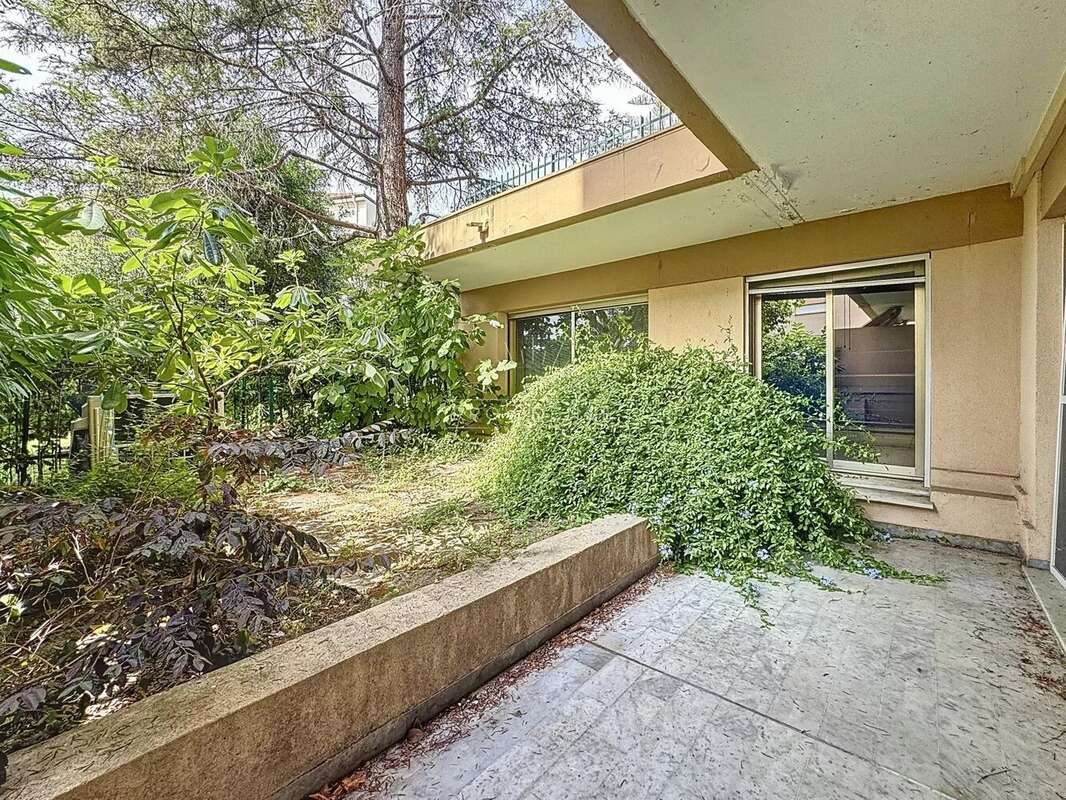 Appartement à LE CANNET