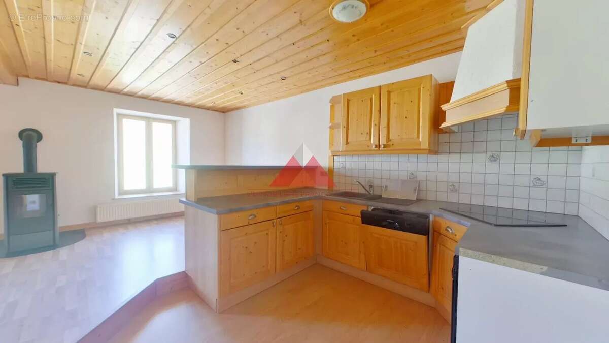 Appartement à FONCINE-LE-HAUT