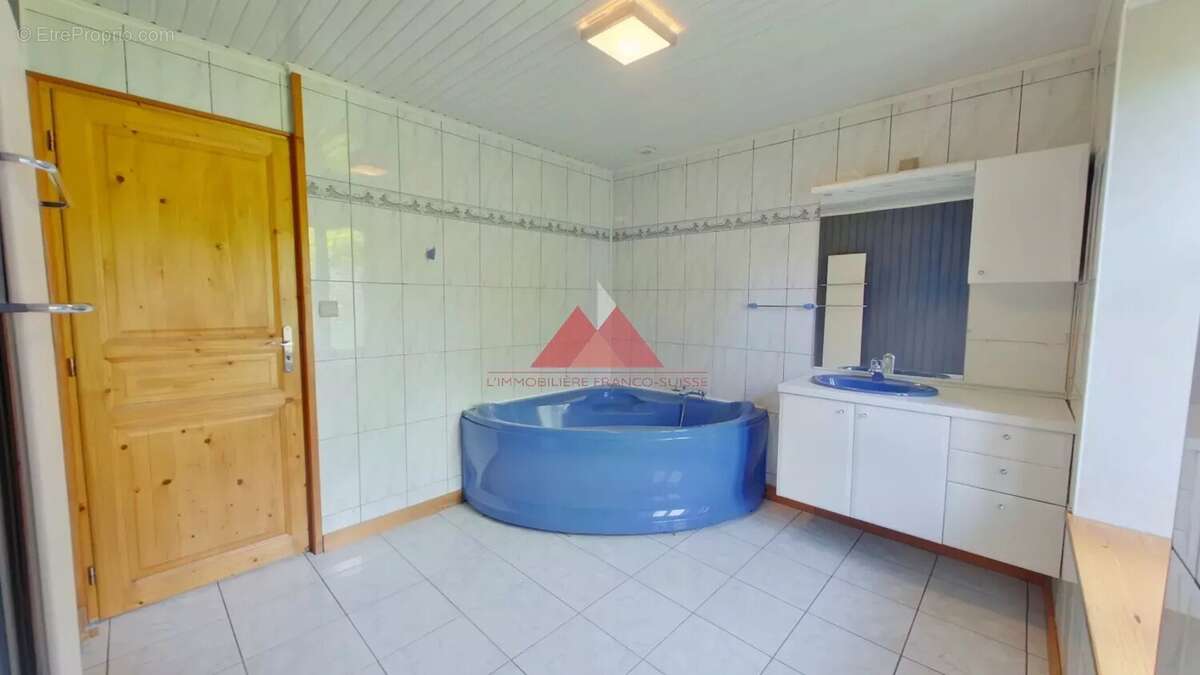 Appartement à FONCINE-LE-HAUT