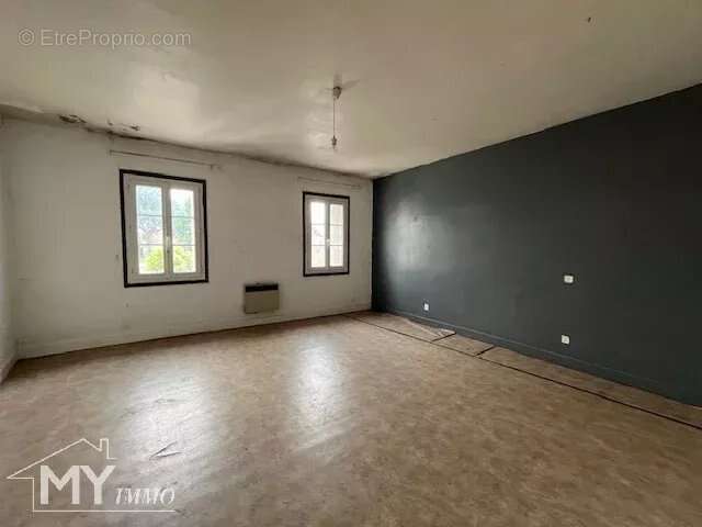 Maison à LAMOTHE-MONTRAVEL