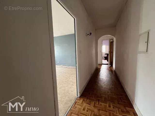 Maison à LAMOTHE-MONTRAVEL