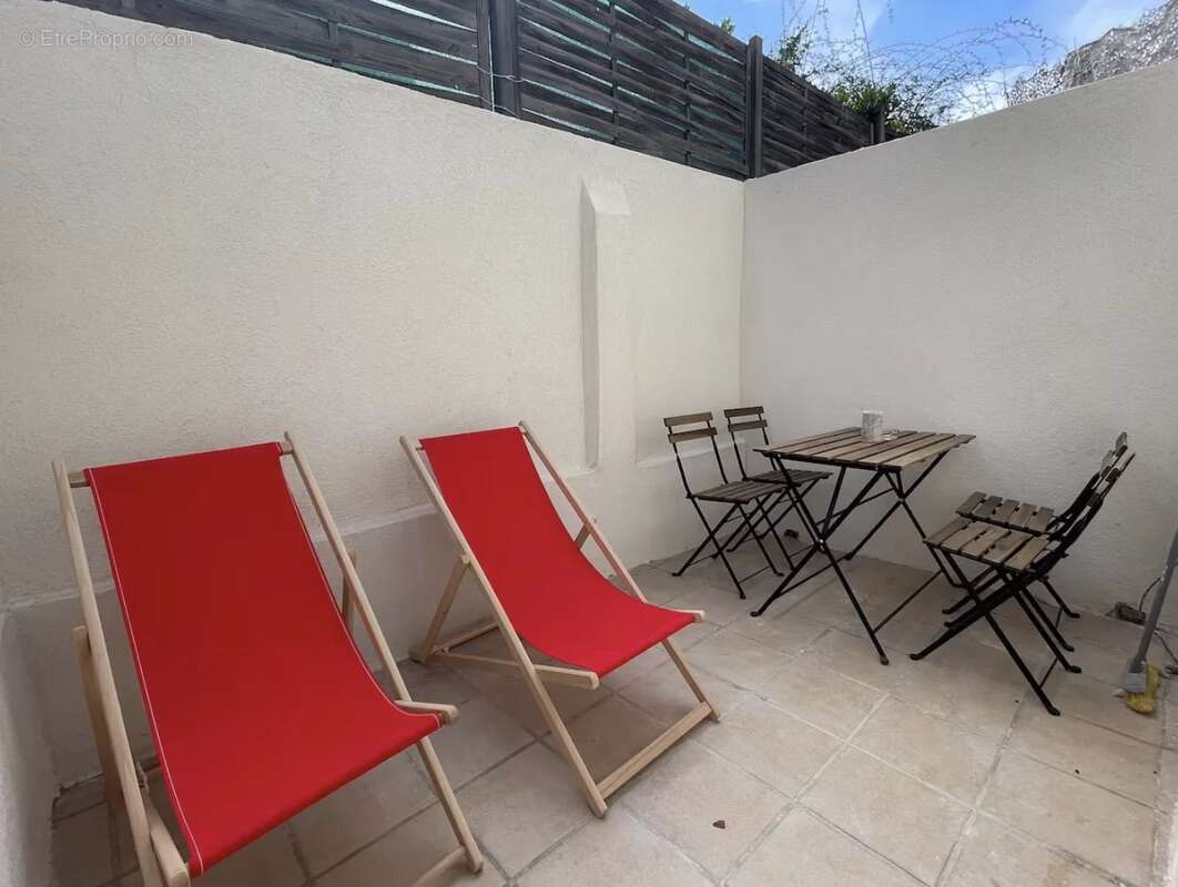 Appartement à MARSEILLE-4E