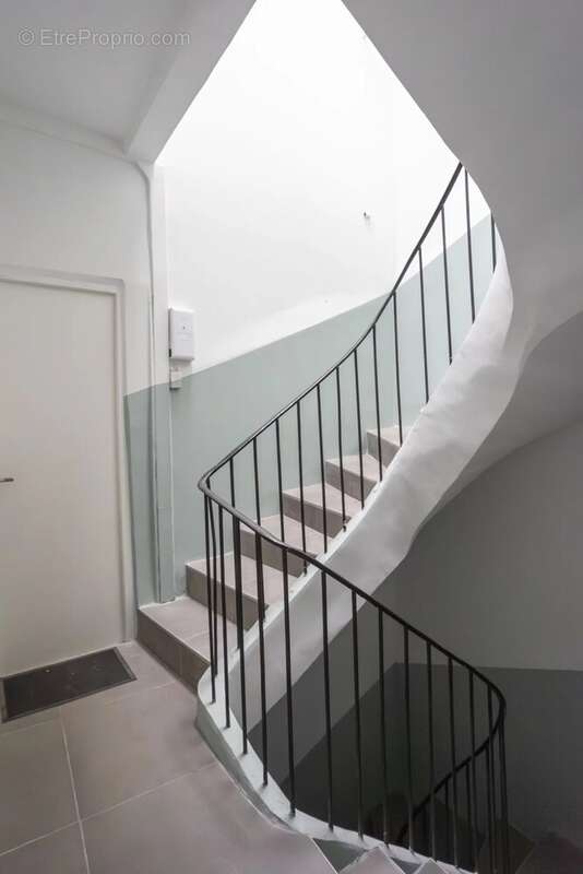 Appartement à MARSEILLE-6E