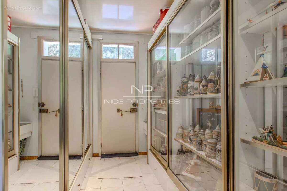 Appartement à BEAULIEU-SUR-MER