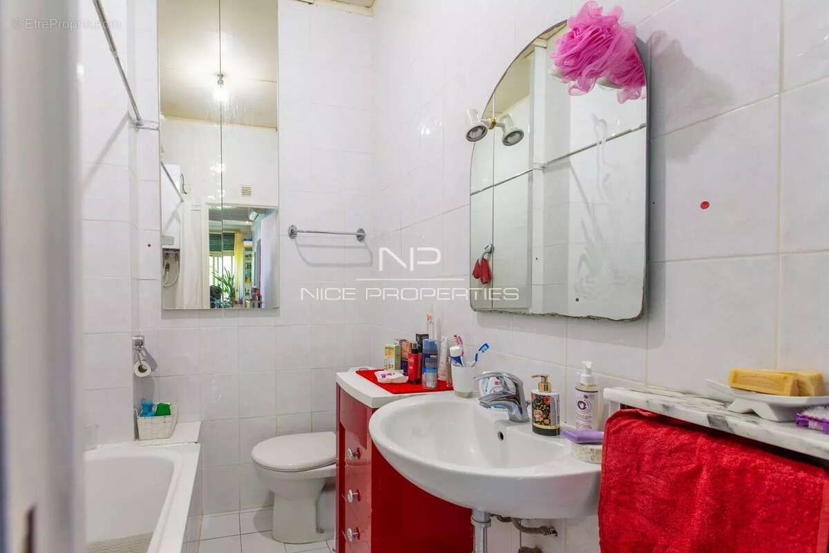 Appartement à BEAULIEU-SUR-MER