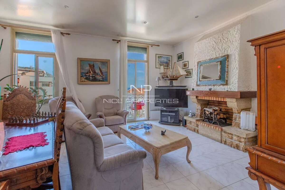 Appartement à BEAULIEU-SUR-MER