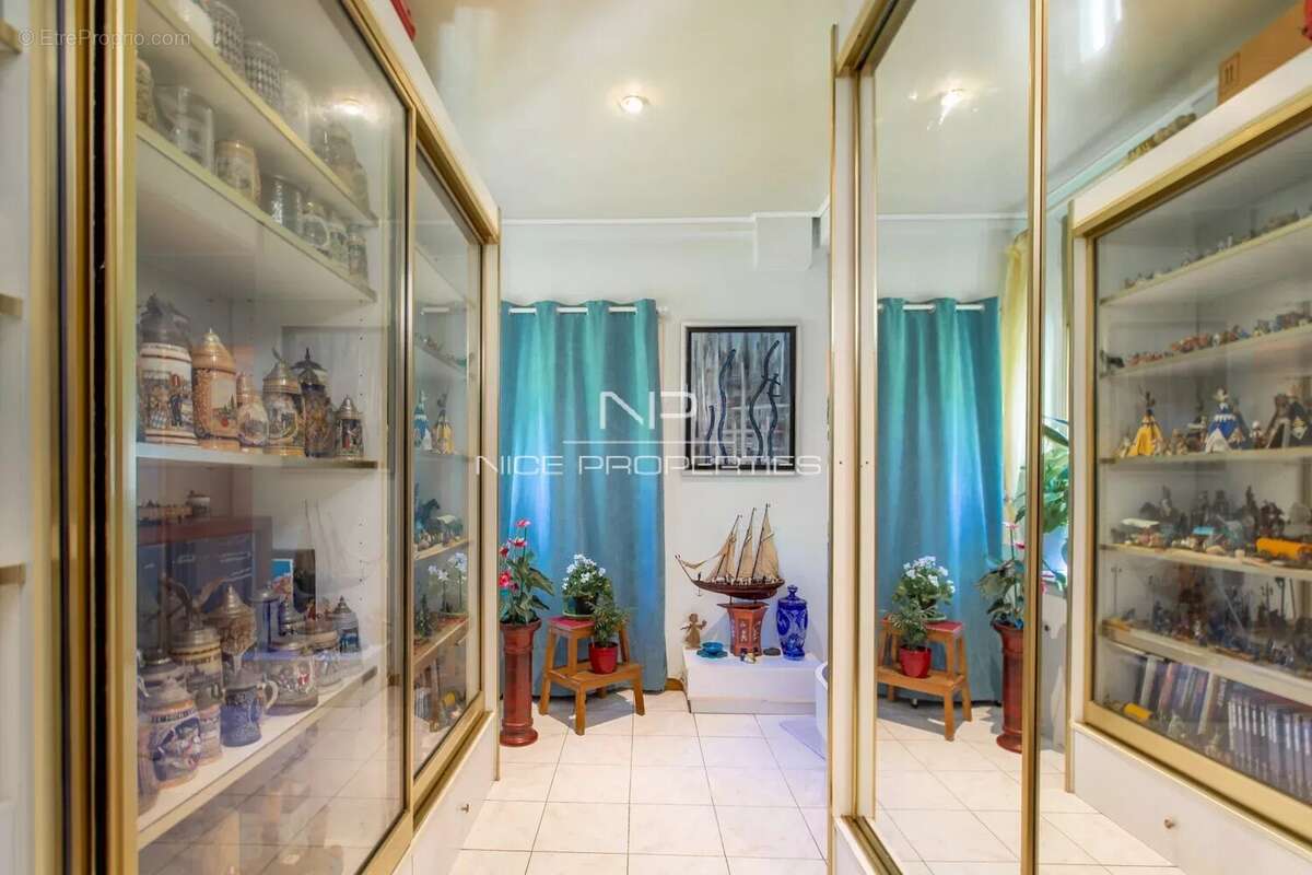 Appartement à BEAULIEU-SUR-MER