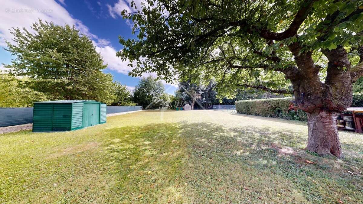 Maison à AIGUEPERSE