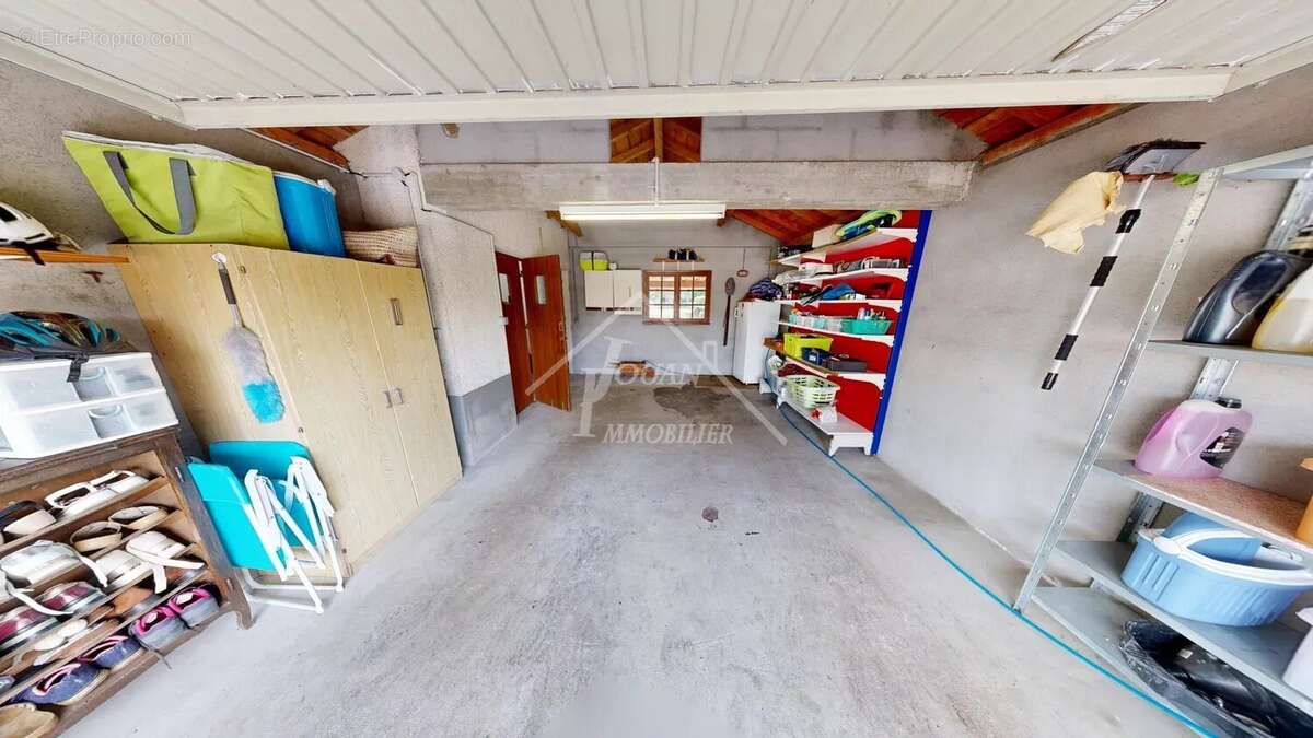 Maison à AIGUEPERSE