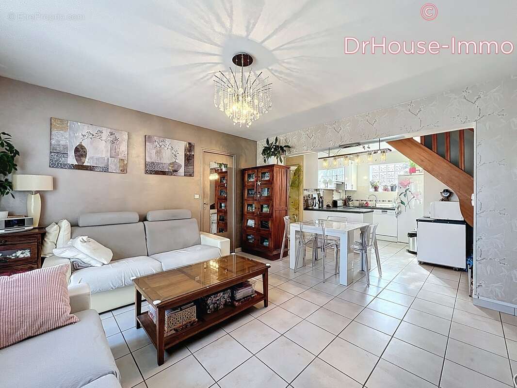 Appartement à CORBEIL-ESSONNES