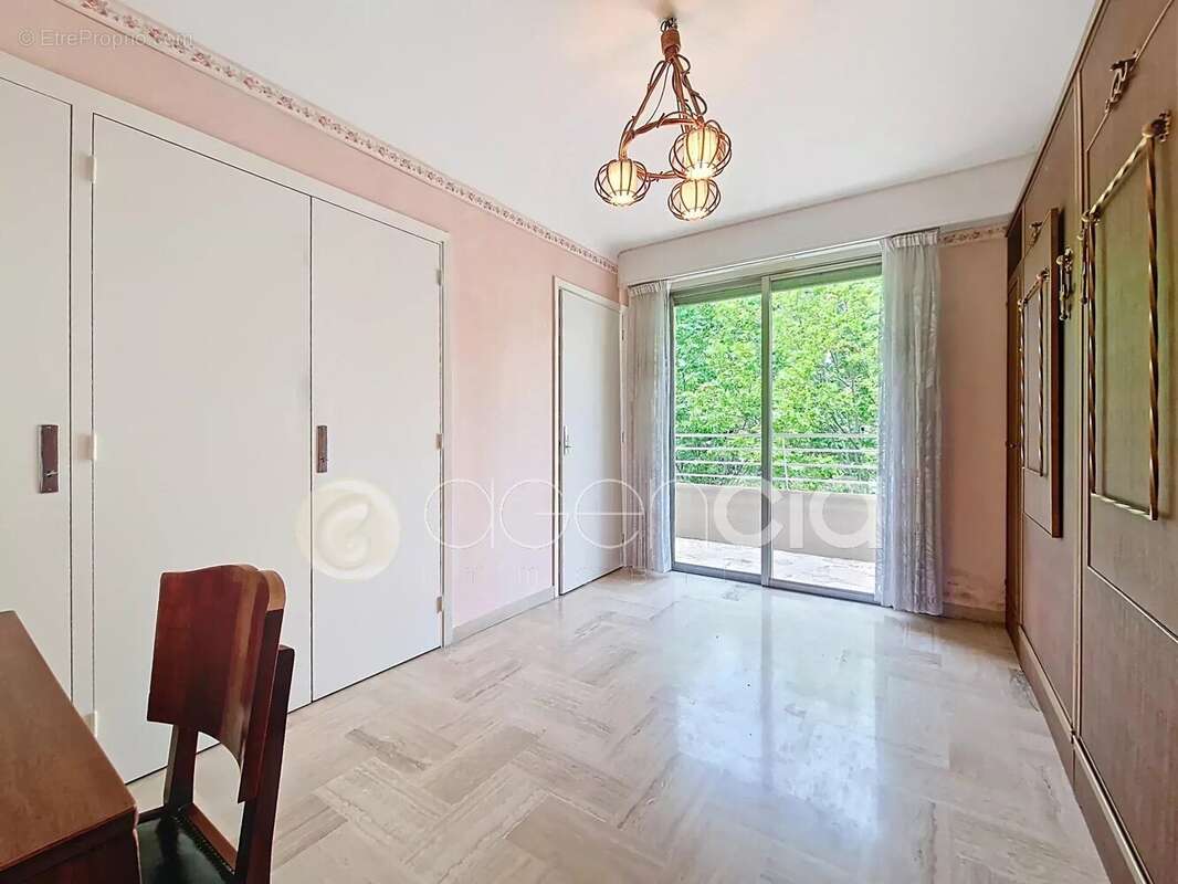 Appartement à GRASSE