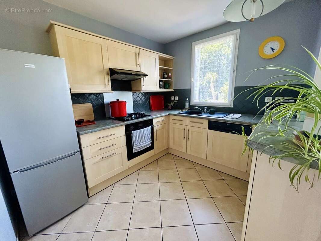 Appartement à SAINT-JEAN-DE-BRAYE