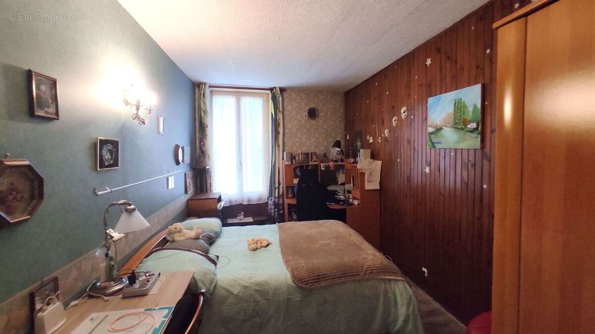 Maison à SAINT-GERVAIS-LES-TROIS-CLOCHERS