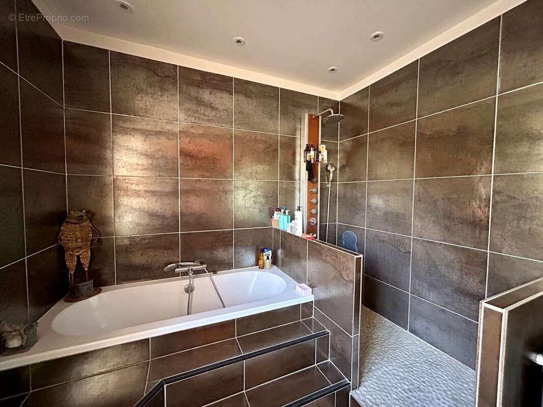 Maison à ROMAINVILLE