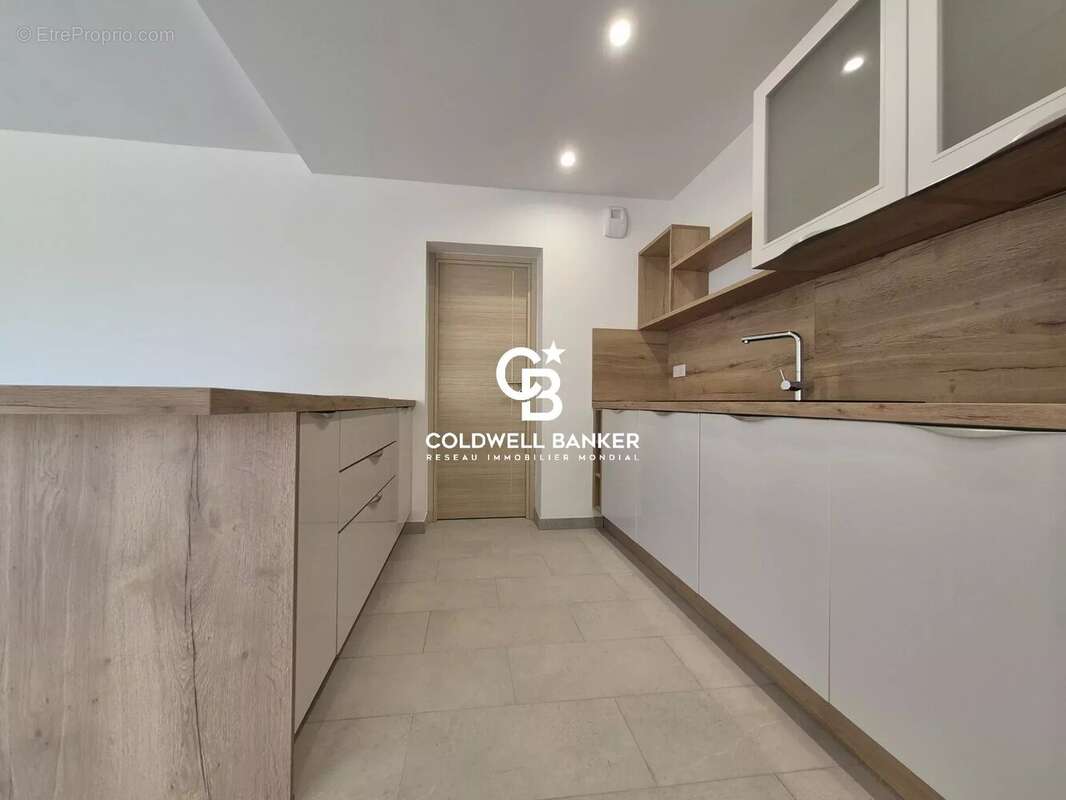 Appartement à LES ISSAMBRES