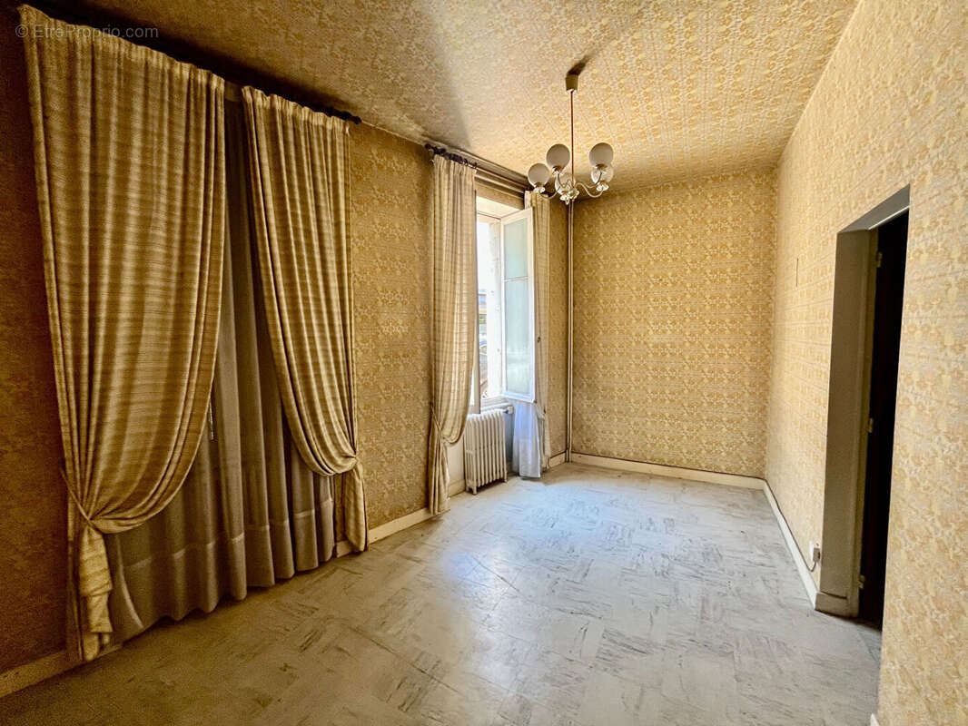 Maison à VILLENEUVE-SUR-LOT