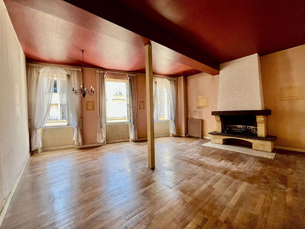 Maison à VILLENEUVE-SUR-LOT