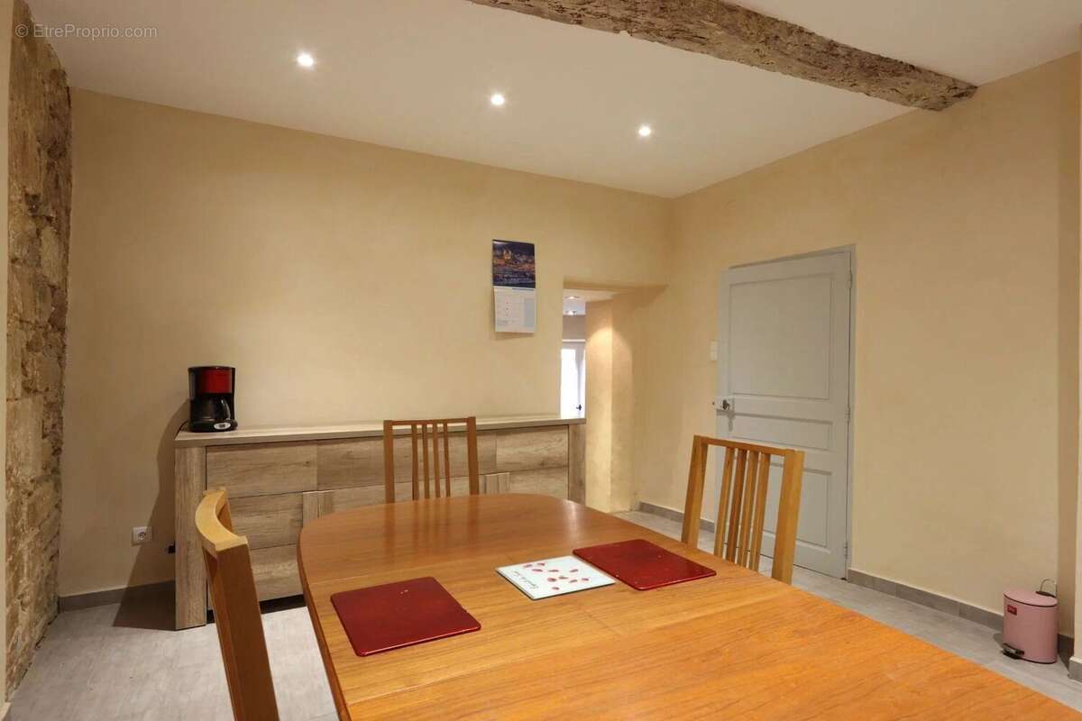 Appartement à BONNIEUX