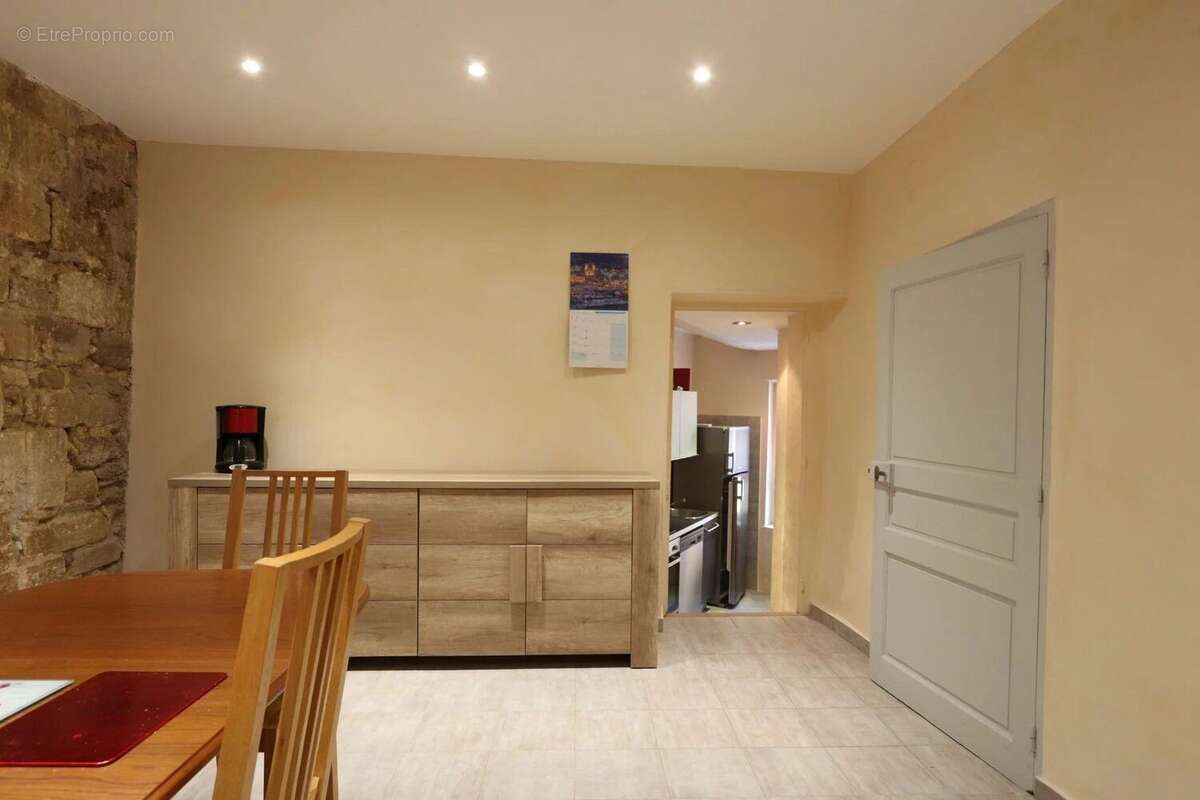 Appartement à BONNIEUX