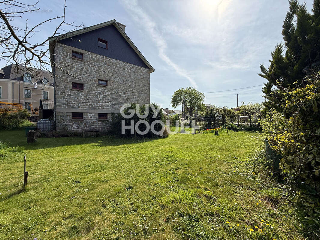 Maison à DOL-DE-BRETAGNE