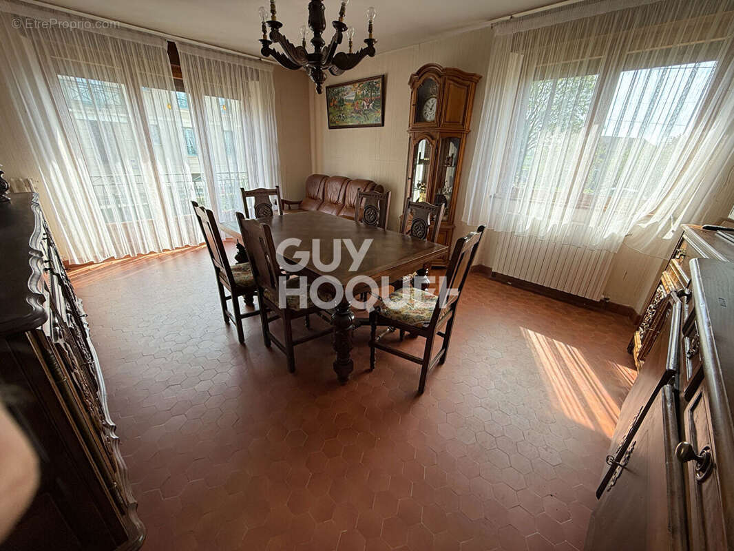 Maison à DOL-DE-BRETAGNE