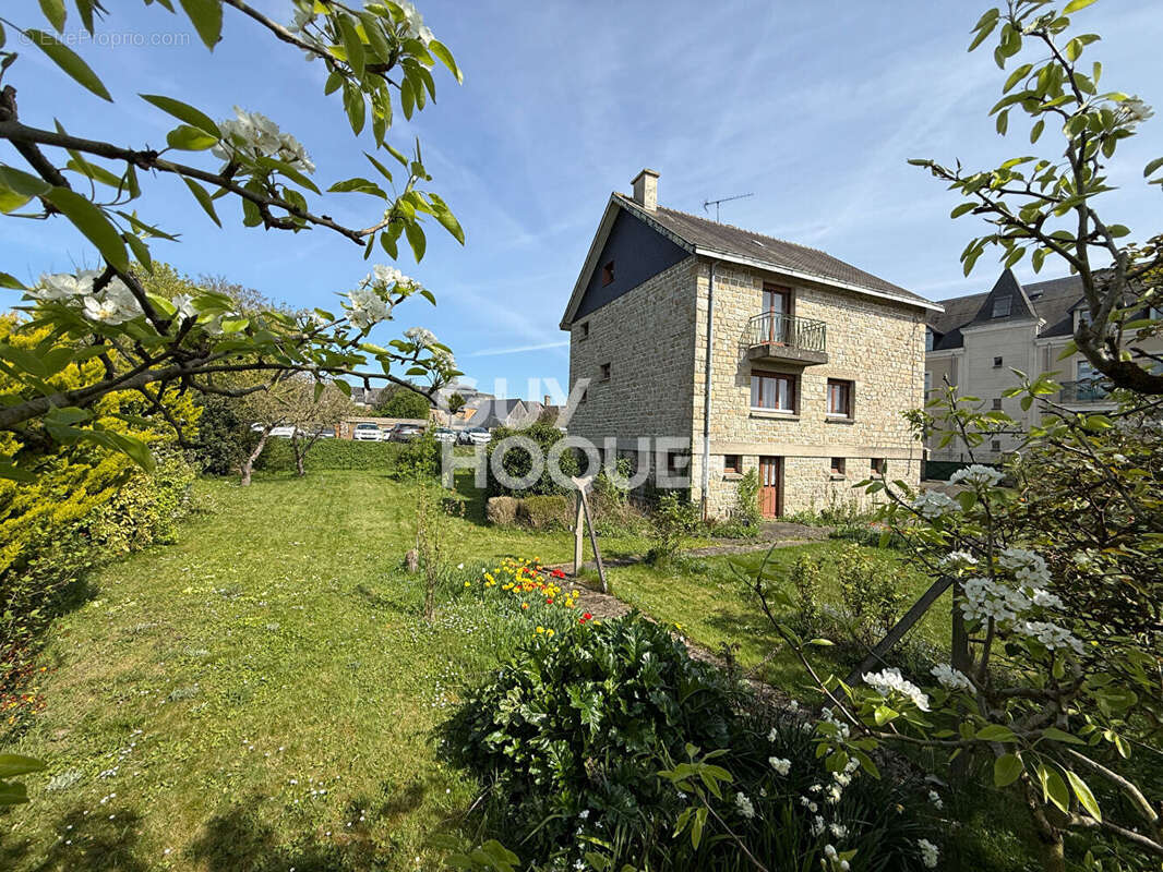 Maison à DOL-DE-BRETAGNE