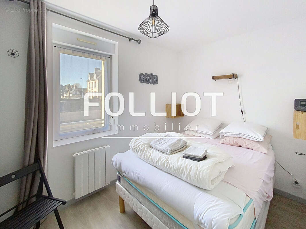 Appartement à DONVILLE-LES-BAINS