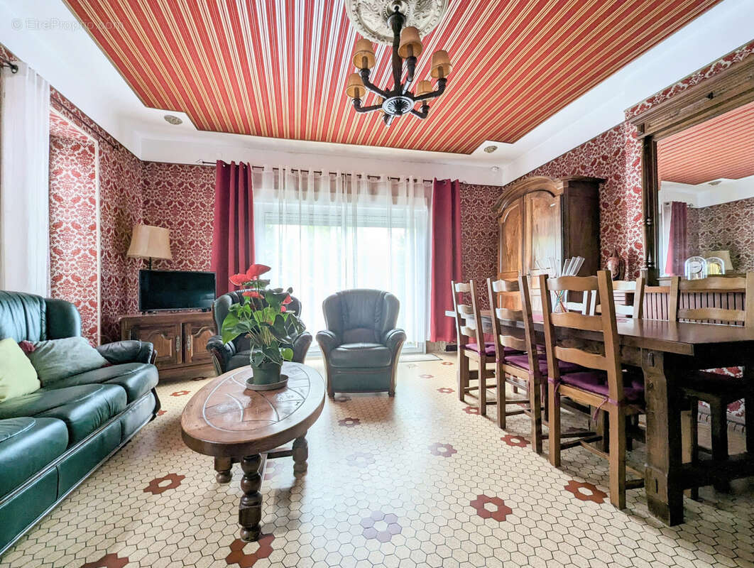 Maison à LA RIVIERE