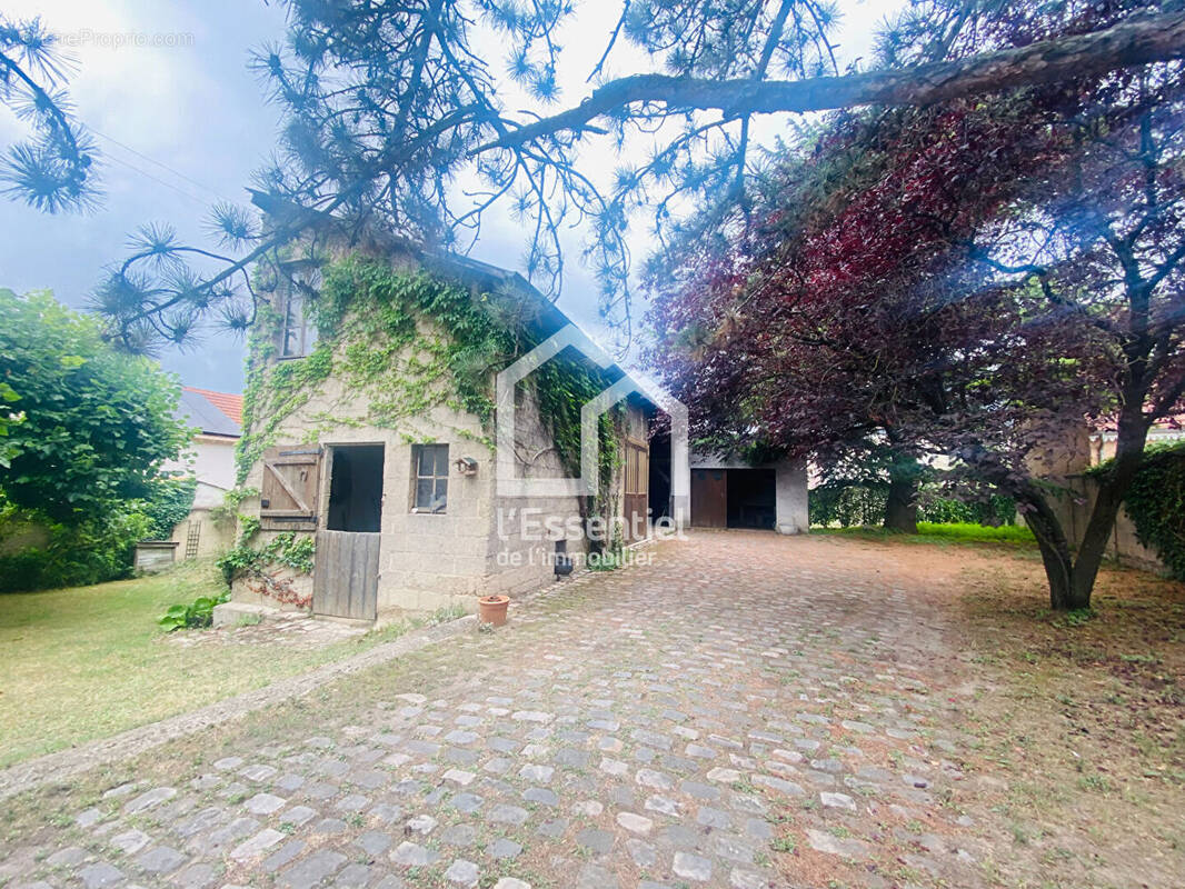 Autre à TRIEL-SUR-SEINE